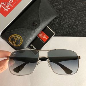 Ray-Ban Sunglasses 711